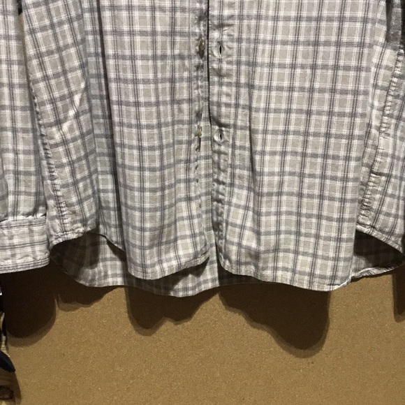 Columbia men’s gray with gray and white stripes long sleeve shirt (size XL) - Picture 4 of 7